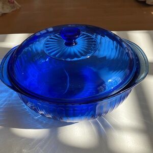 Pyrex 2 Quart Ribbed Cobalt Blue Casserole with Lid